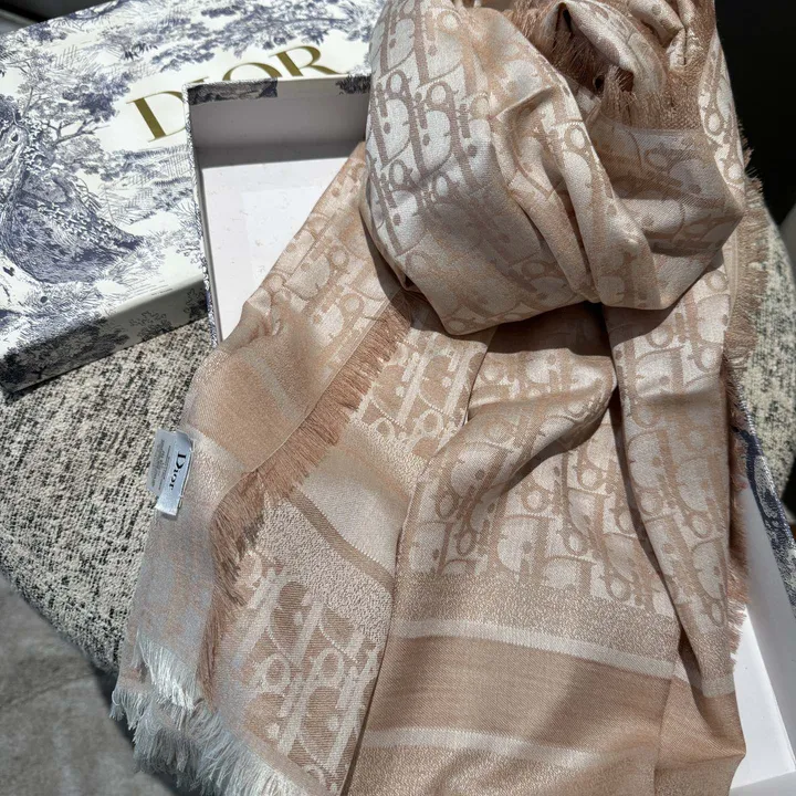 スーパーコピー ディオール マフラー