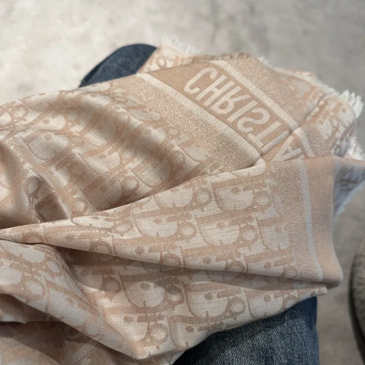 スーパーコピー ディオール マフラー