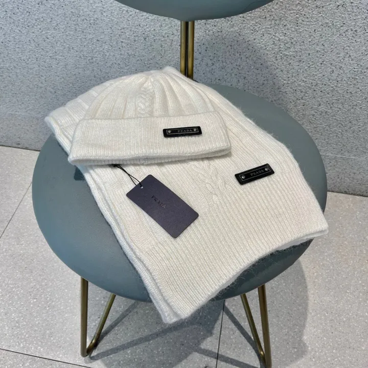 スーパーコピー プラダ マフラー