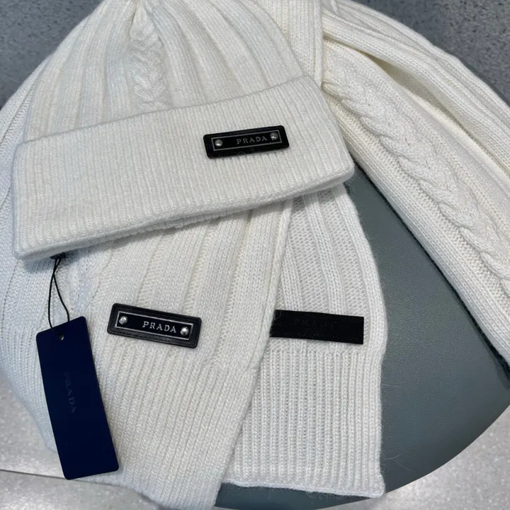 スーパーコピー プラダ マフラー