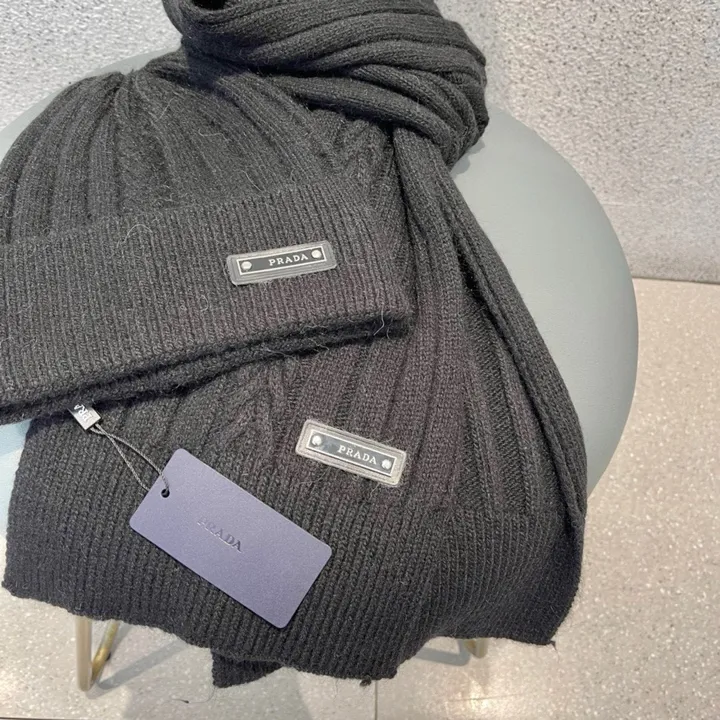 スーパーコピー プラダ マフラー