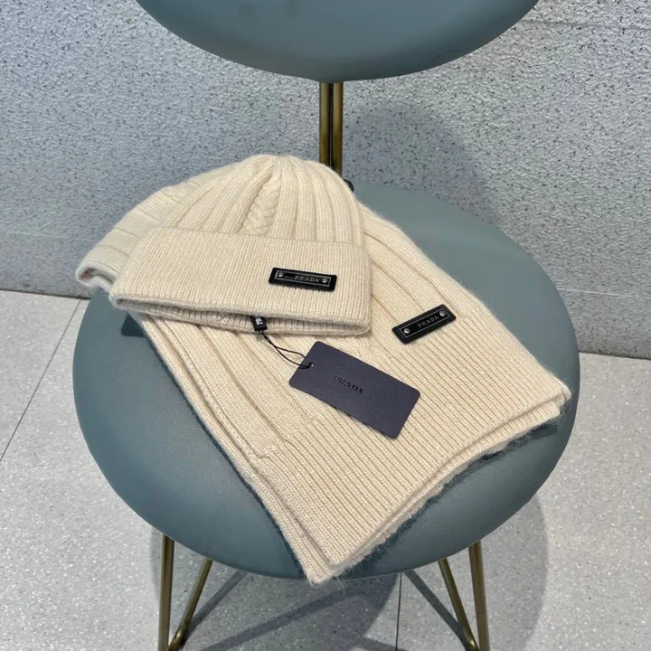 スーパーコピー プラダ マフラー