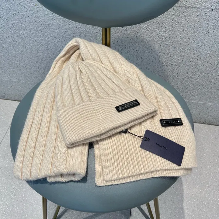 スーパーコピー プラダ マフラー