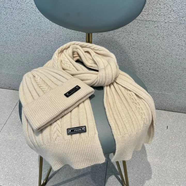 スーパーコピー プラダ マフラー