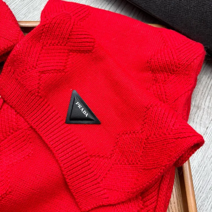 スーパーコピー プラダ マフラー