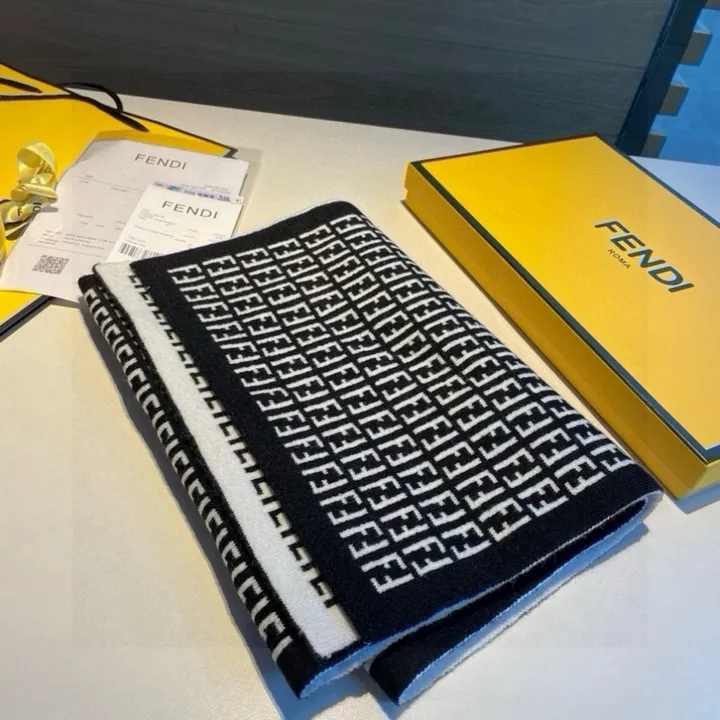 スーパーコピー フェンディ マフラー