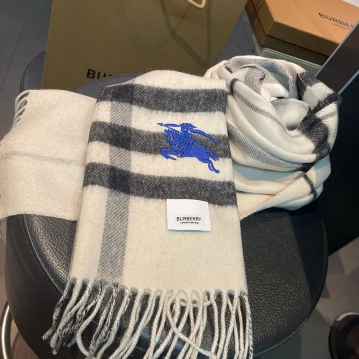 スーパーコピー バーバリー ス マフラー