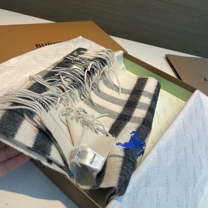 スーパーコピー バーバリー ス マフラー