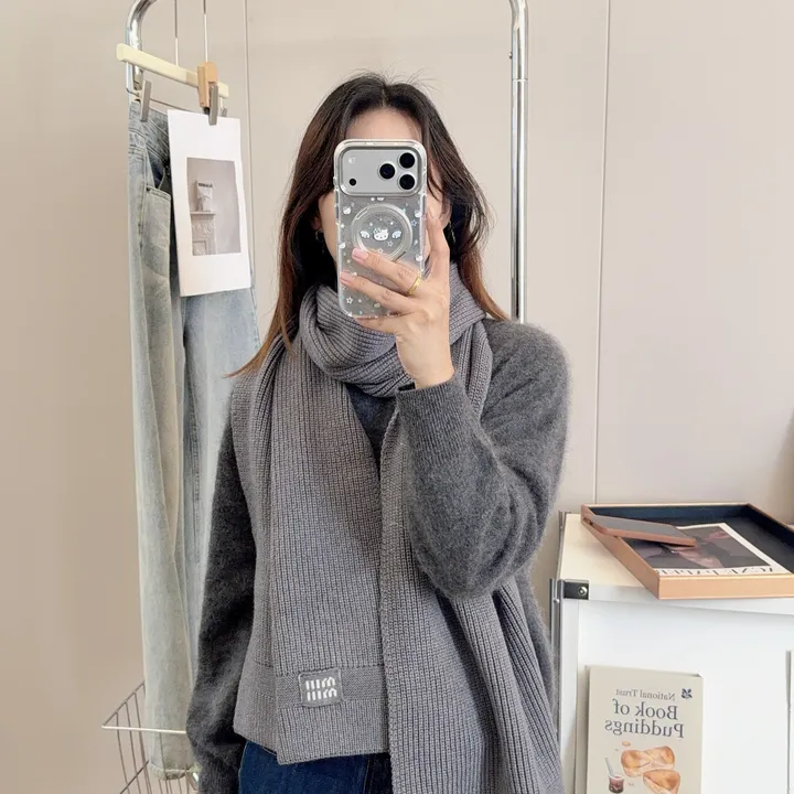 スーパーコピー フェンディ マフラー