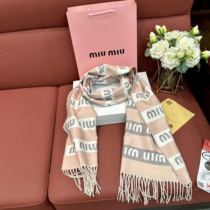 スーパーコピー フェンディ マフラー