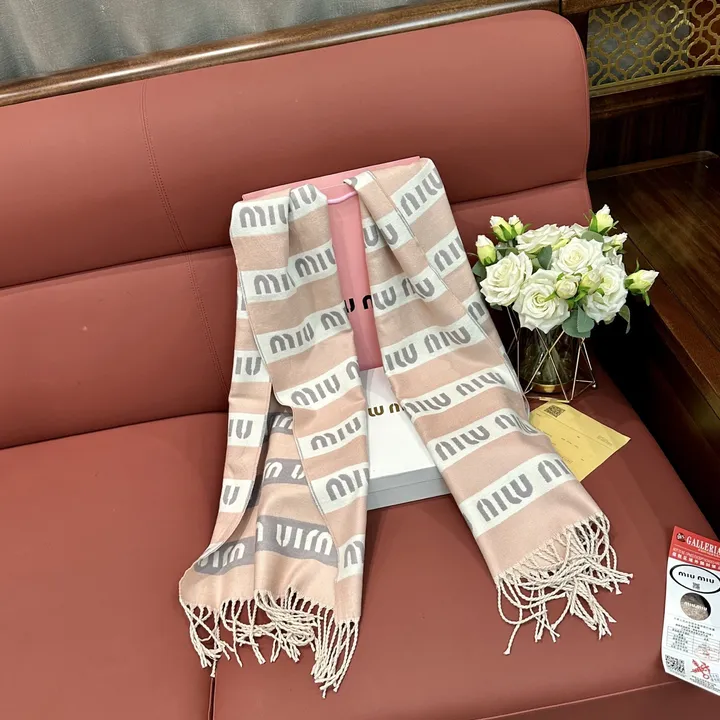 スーパーコピー フェンディ マフラー