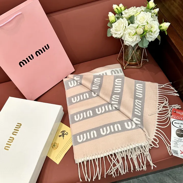 スーパーコピー フェンディ マフラー