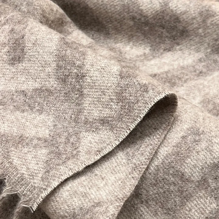 スーパーコピー フェンディ マフラー