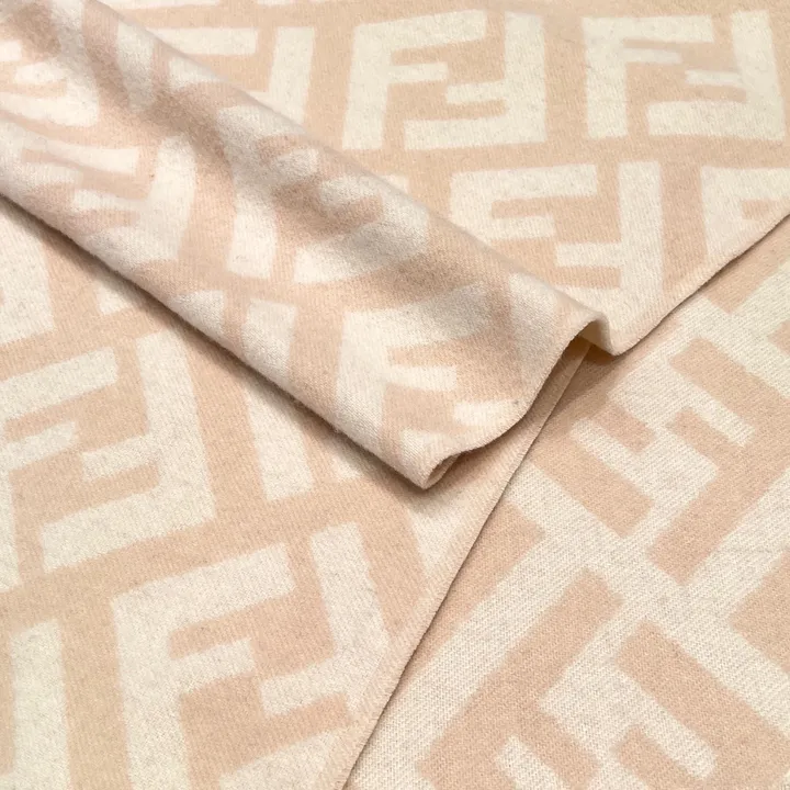 スーパーコピー フェンディ マフラー