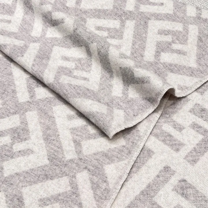 スーパーコピー フェンディ マフラー