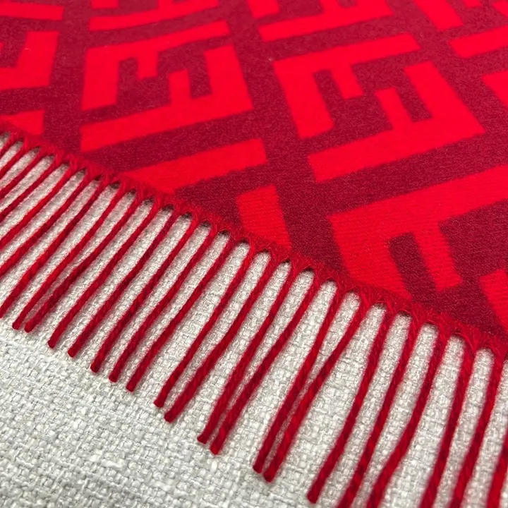 スーパーコピー フェンディ マフラー