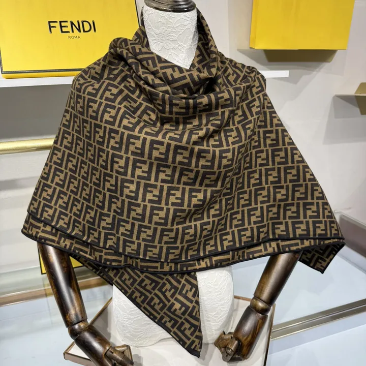 スーパーコピー フェンディ マフラー