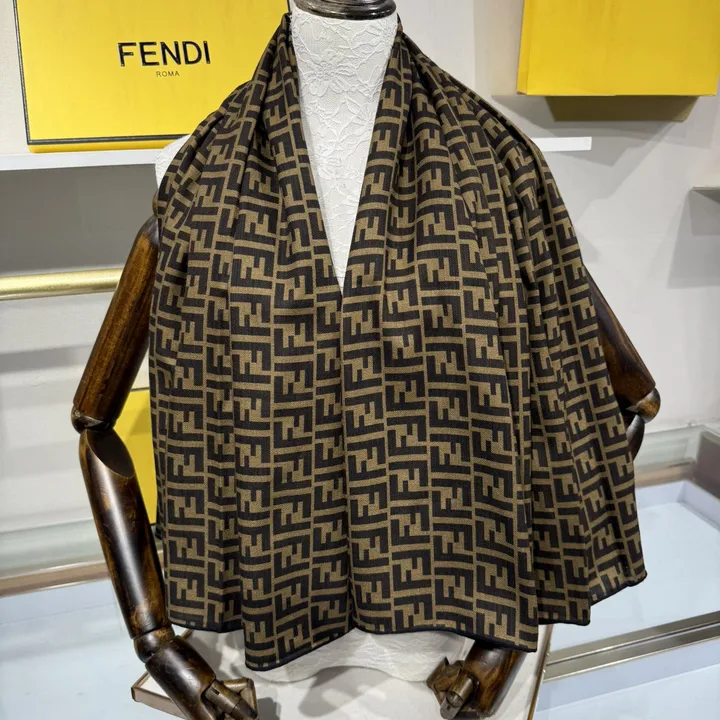 スーパーコピー フェンディ マフラー