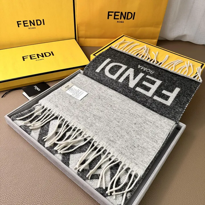 スーパーコピー フェンディ マフラー