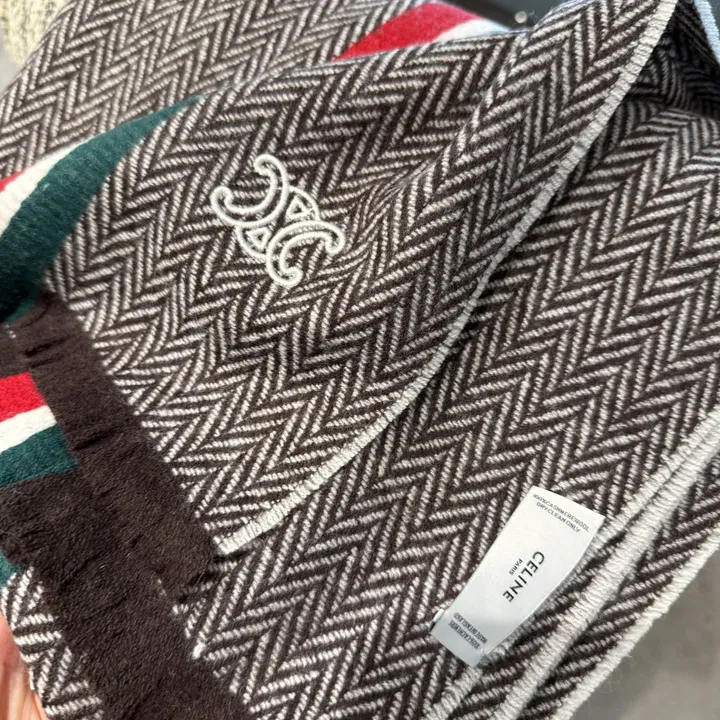 スーパーコピー セリーヌ マフラー