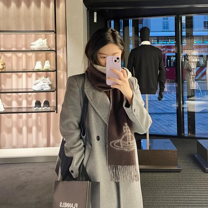 スーパーコピー ヴィヴィアン・ウエストウッド マフラー