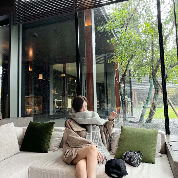 スーパーコピー ヴィヴィアン・ウエストウッド マフラー