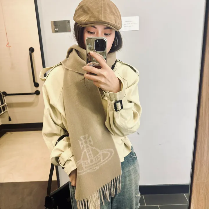 スーパーコピー ヴィヴィアン・ウエストウッド マフラー