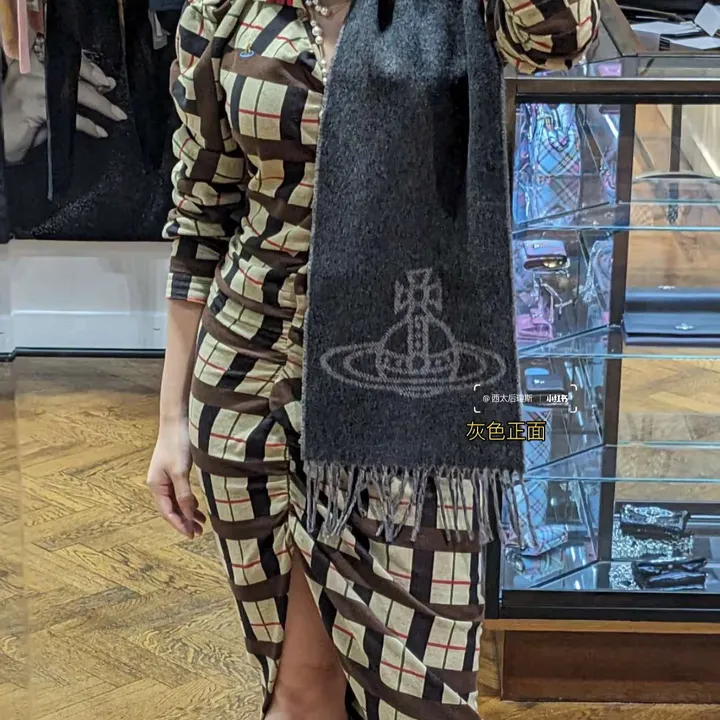 スーパーコピー ヴィヴィアン・ウエストウッド マフラー