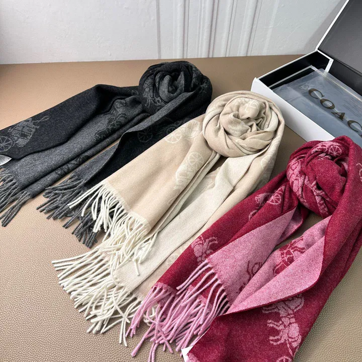 スーパーコピー コーチ マフラー