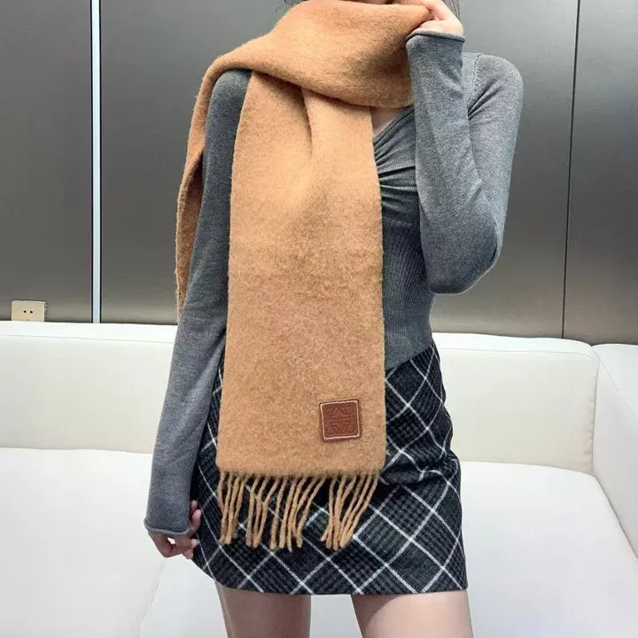 スーパーコピー ロエベ マフラー