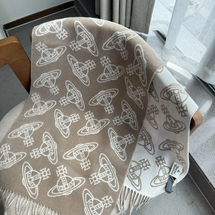 スーパーコピー ヴィヴィアン・ウエストウッド マフラー