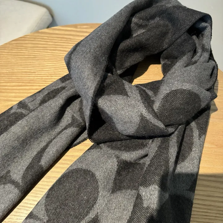 スーパーコピー コーチ マフラー