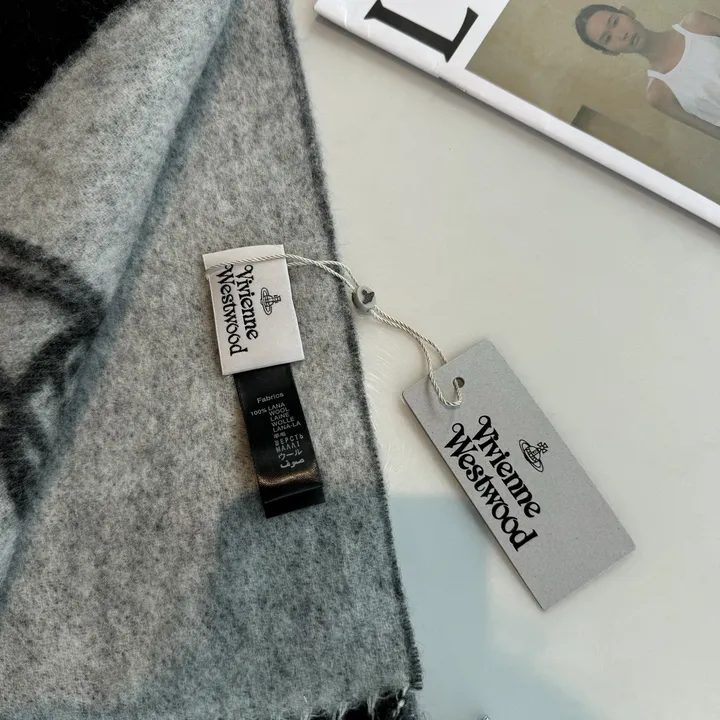 スーパーコピー ヴィヴィアン・ウエストウッド マフラー