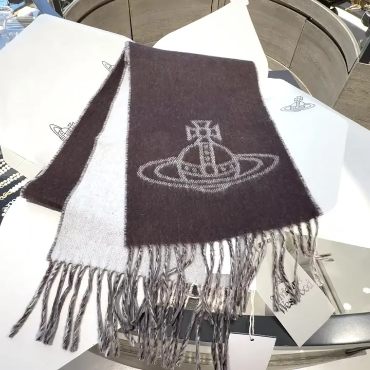 スーパーコピー ヴィヴィアン・ウエストウッド マフラー