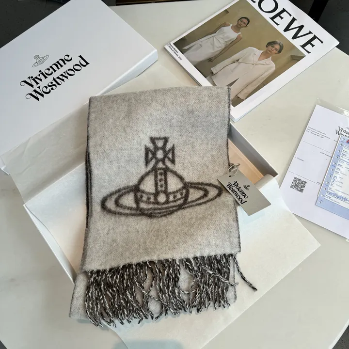 スーパーコピー ヴィヴィアン・ウエストウッド マフラー