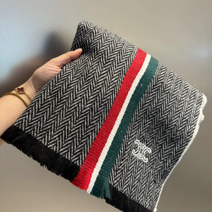 スーパーコピー セリーヌ マフラー