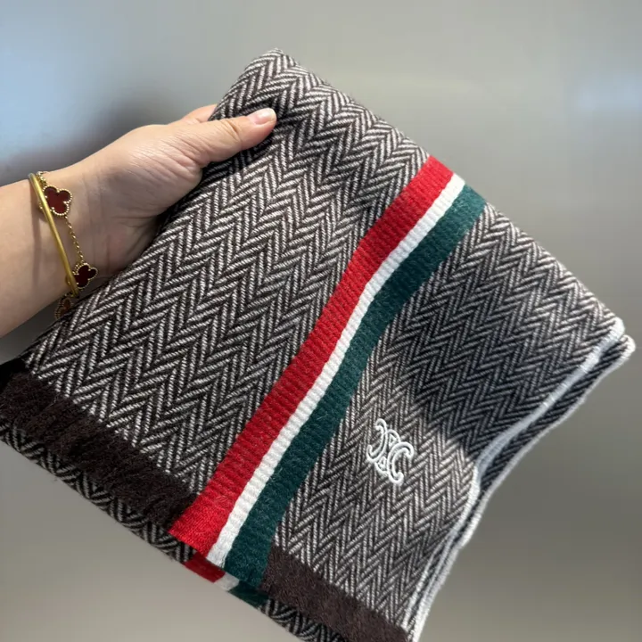 スーパーコピー セリーヌ マフラー