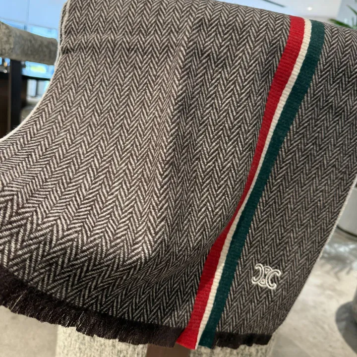 スーパーコピー セリーヌ マフラー