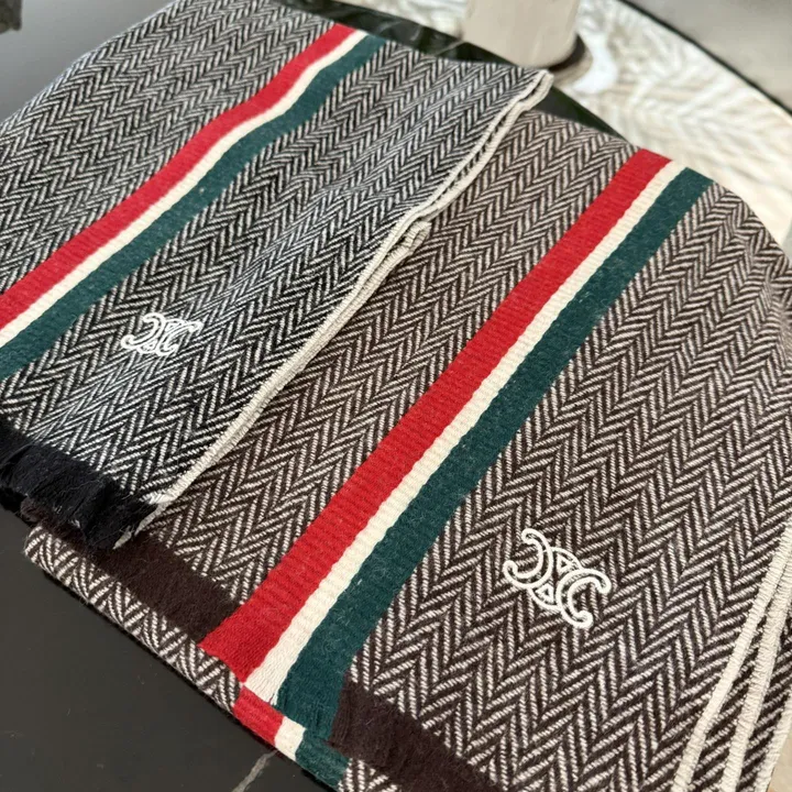 スーパーコピー セリーヌ マフラー