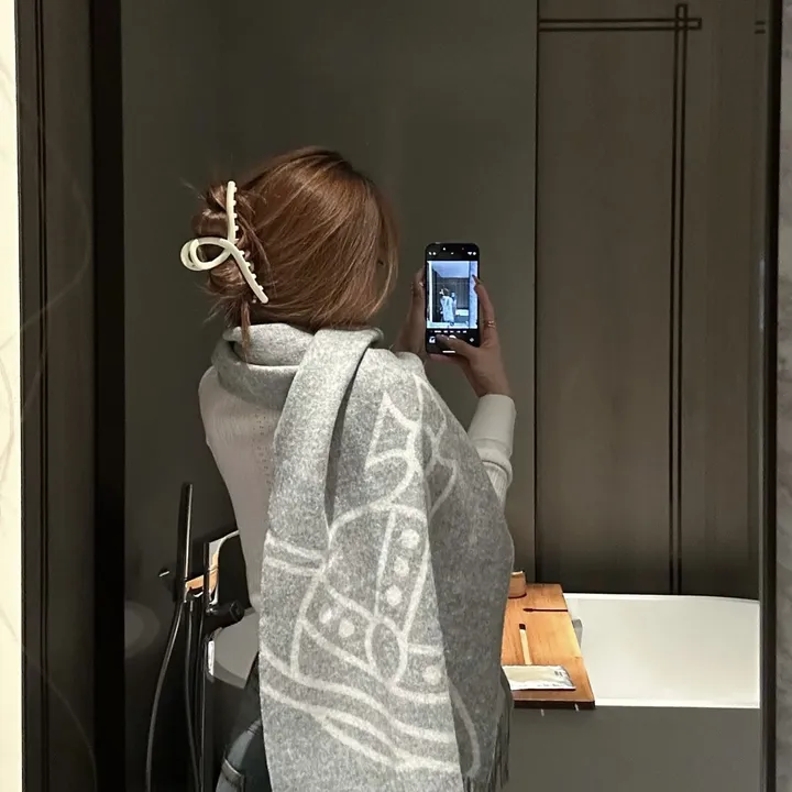 スーパーコピー ヴィヴィアン・ウエストウッド マフラー