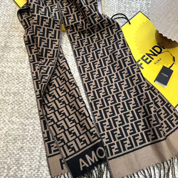 スーパーコピー フェンディ マフラー