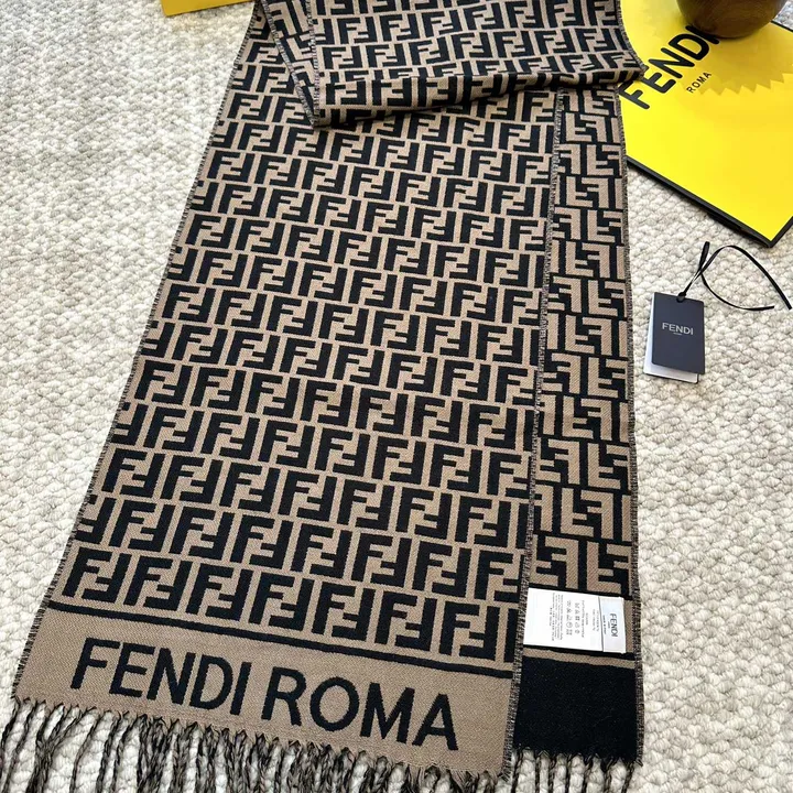 スーパーコピー フェンディ マフラー