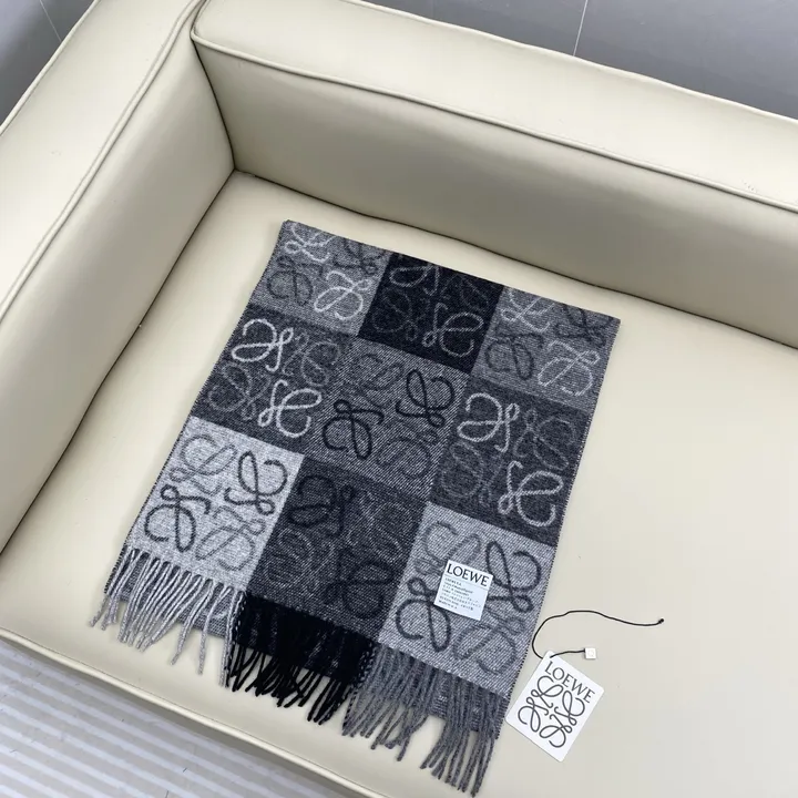 スーパーコピー ロエベ マフラー