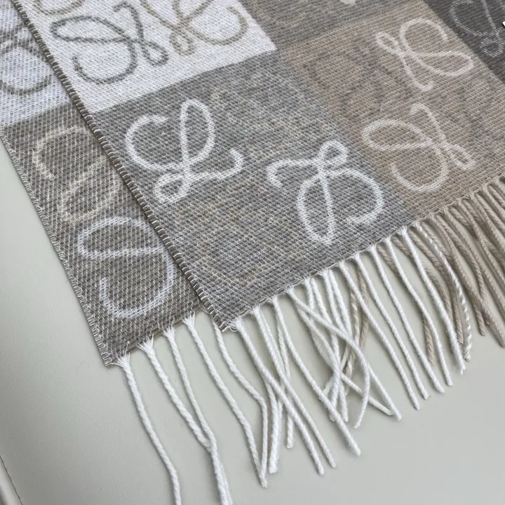 スーパーコピー ロエベ マフラー