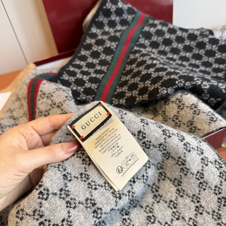 スーパーコピー グッチ マフラー