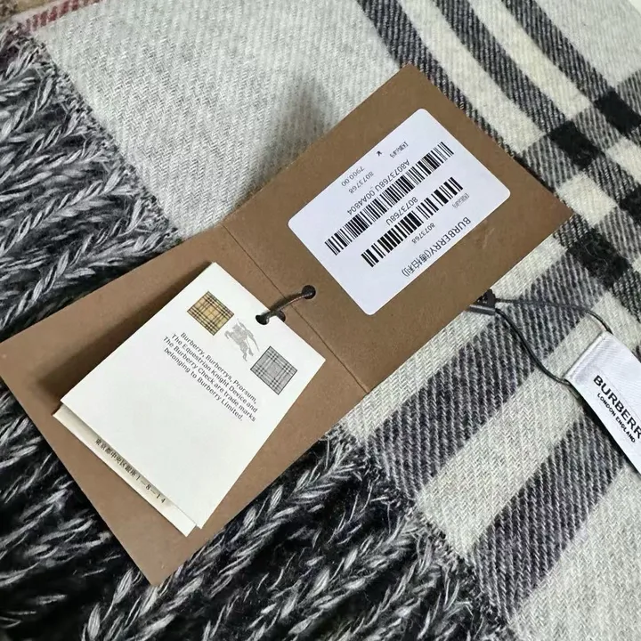 スーパーコピー バーバリー ス マフラー