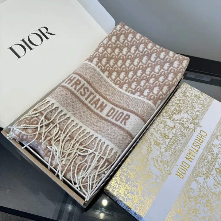 スーパーコピー ディオール マフラー