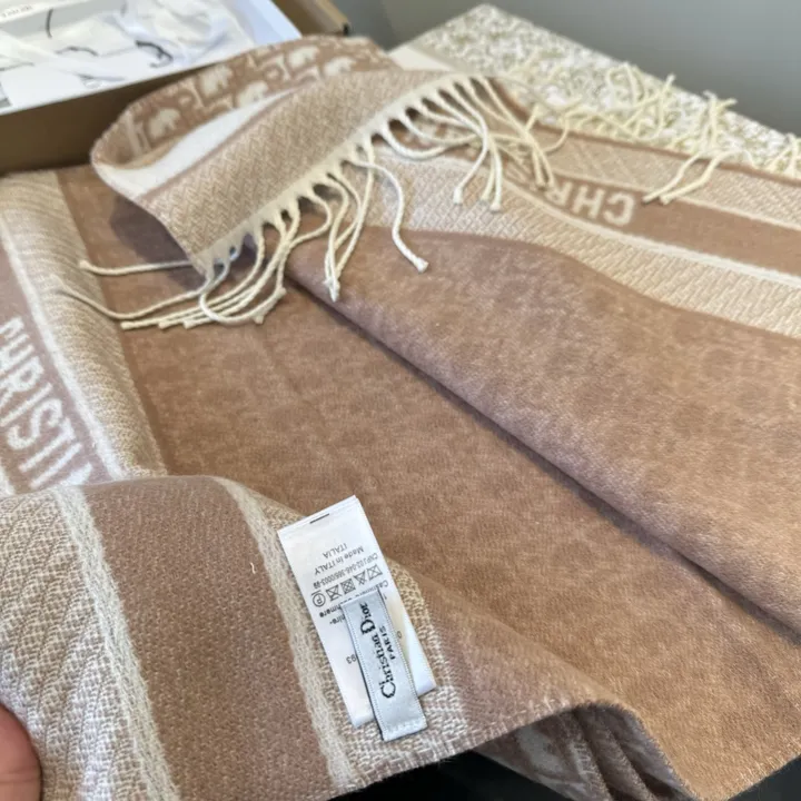 スーパーコピー ディオール マフラー