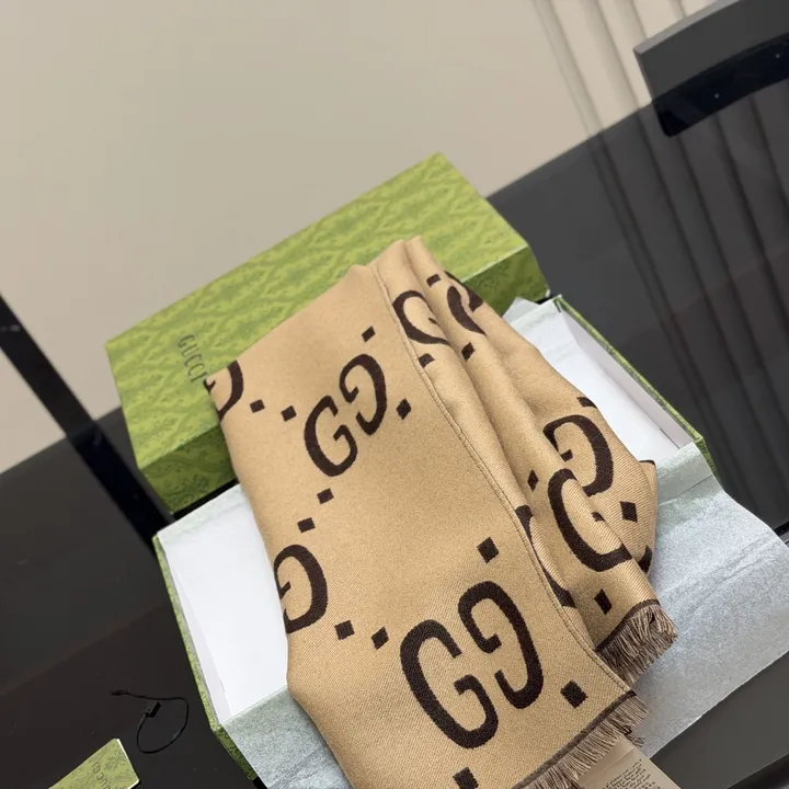 スーパーコピー グッチ マフラー