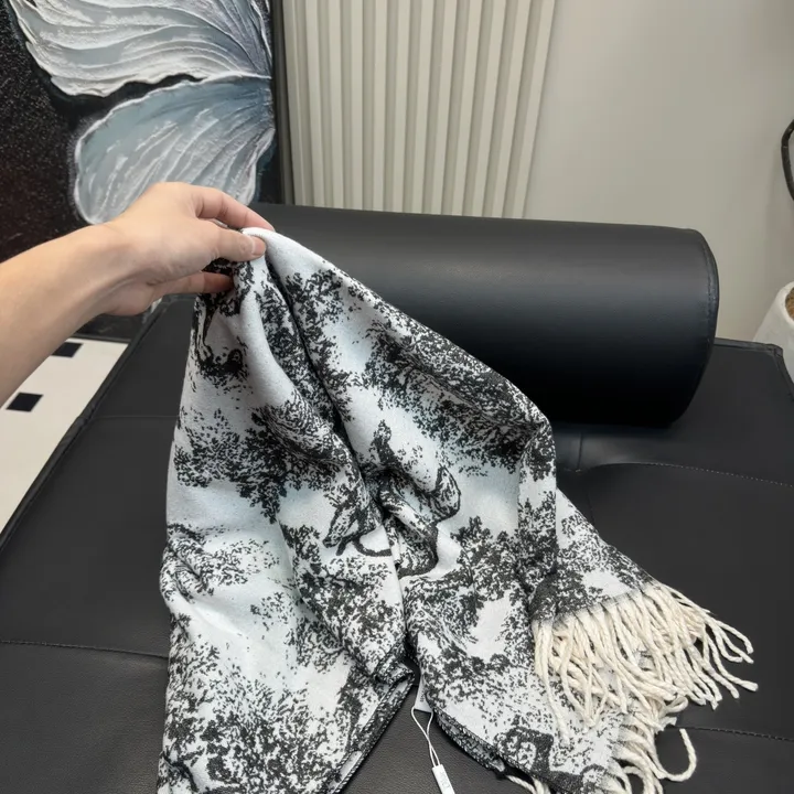 スーパーコピー ディオール マフラー